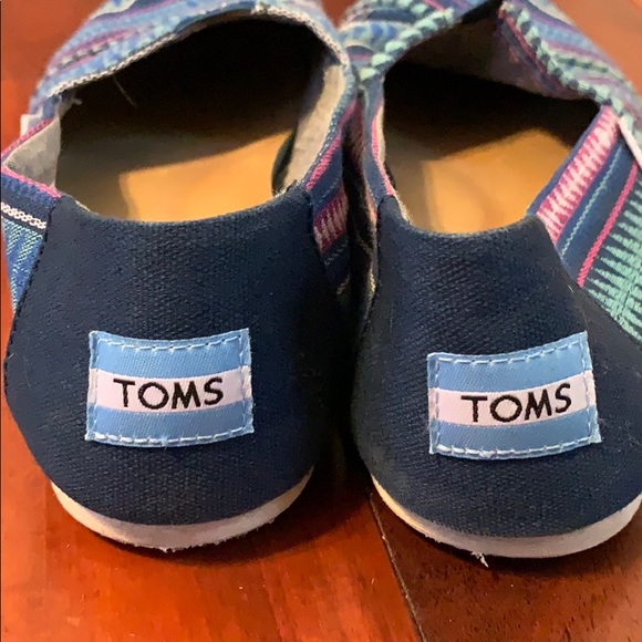 Tom’s - Picture 3 of 4